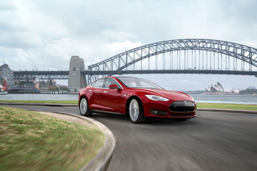  Tesla Model S P85+ 2012 года  (AU) (фото 2 из 11)